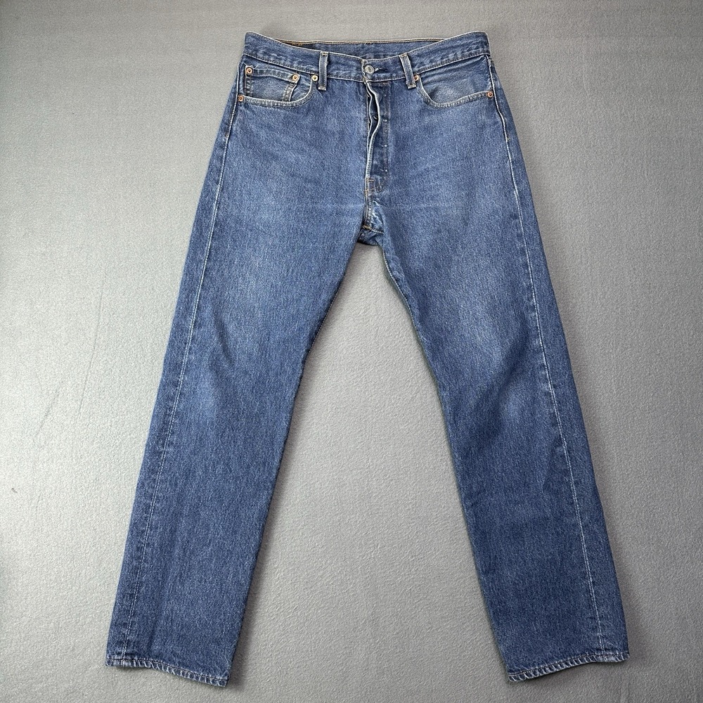 Levi's 501 Blue Jeans Men's 34x34 Button Fly (33x30.5) Medium Wash